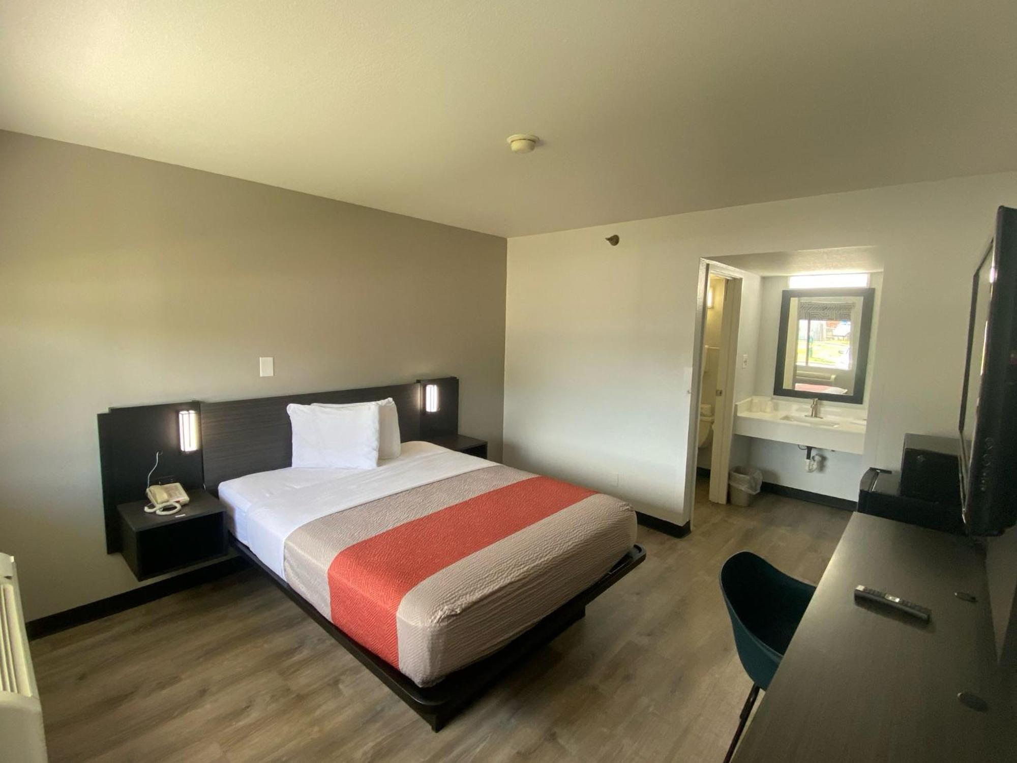 Motel 6-Windsor Locks, CT - Hartford Exteriör bild