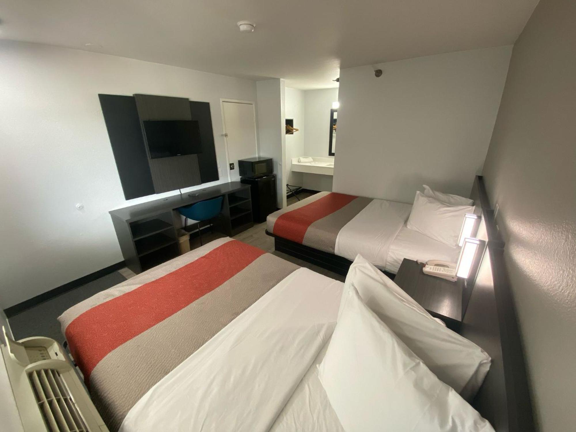 Motel 6-Windsor Locks, CT - Hartford Exteriör bild