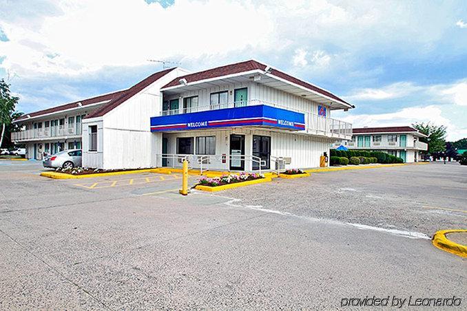 Motel 6-Windsor Locks, CT - Hartford Exteriör bild