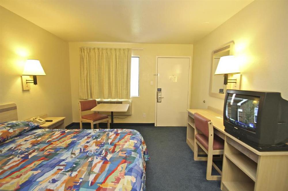 Motel 6-Windsor Locks, CT - Hartford Rum bild