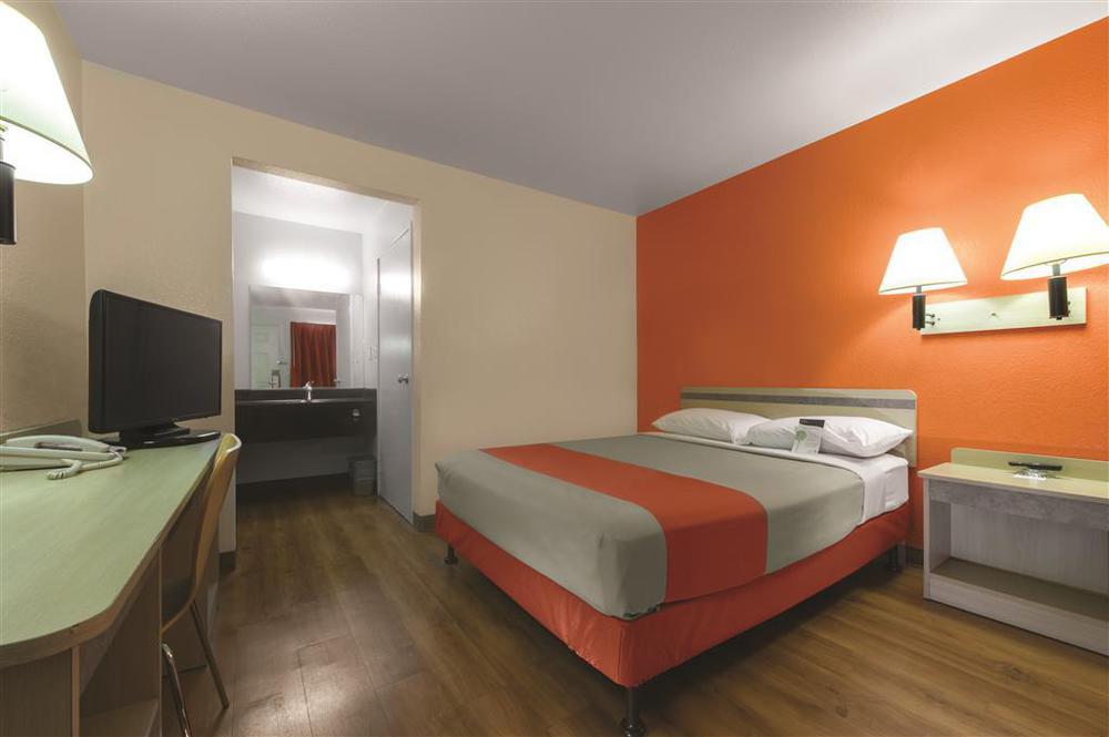 Motel 6-Windsor Locks, CT - Hartford Rum bild